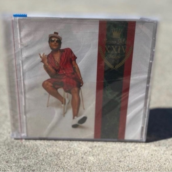 Bruno Mars 24K Magic CD - Picture 3 of 6